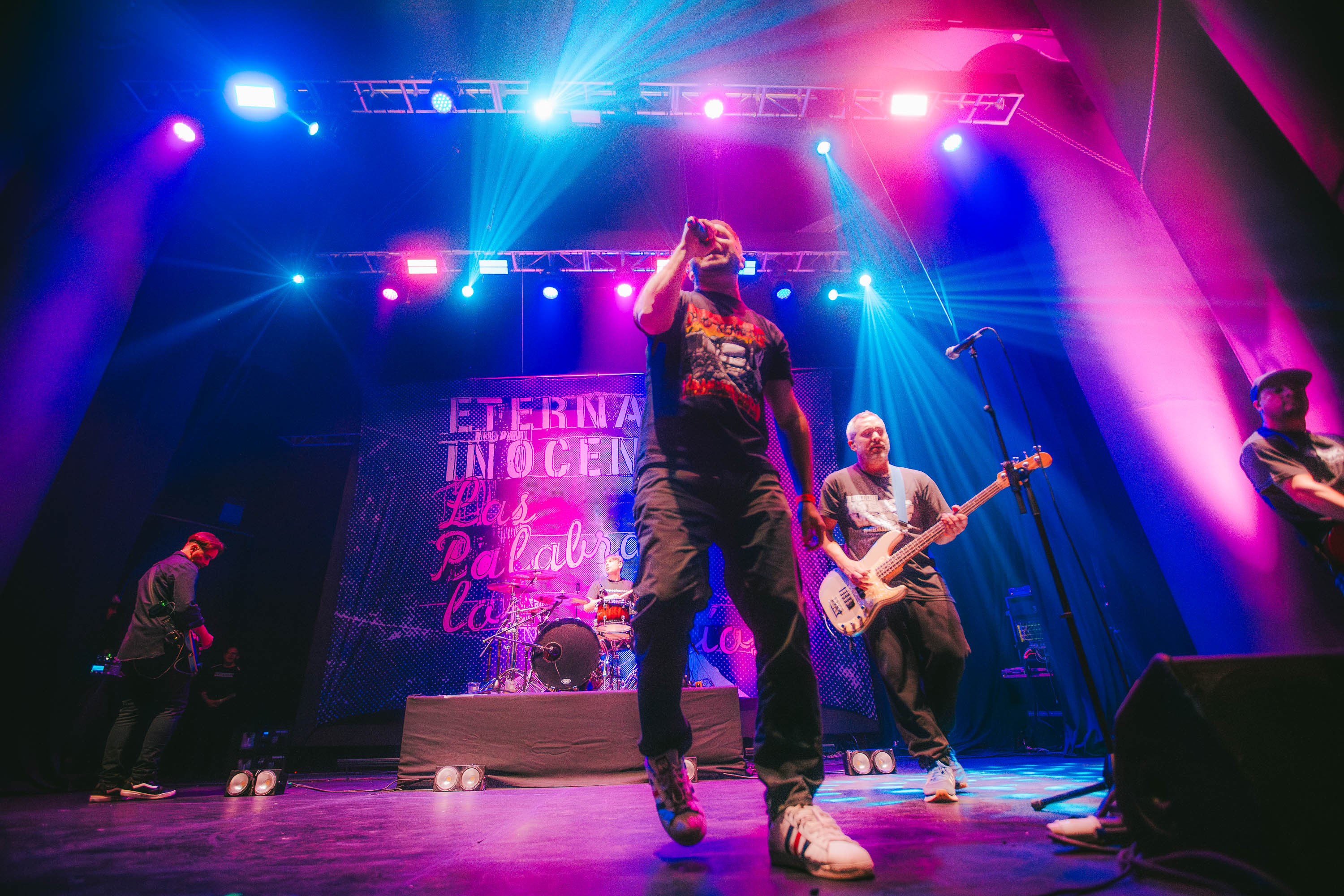 Eterna Inocencia - 20 Años de "Las Palabras y Los Ríos"